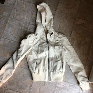 FOREVER 21 CREAM LEATHER JACKET
